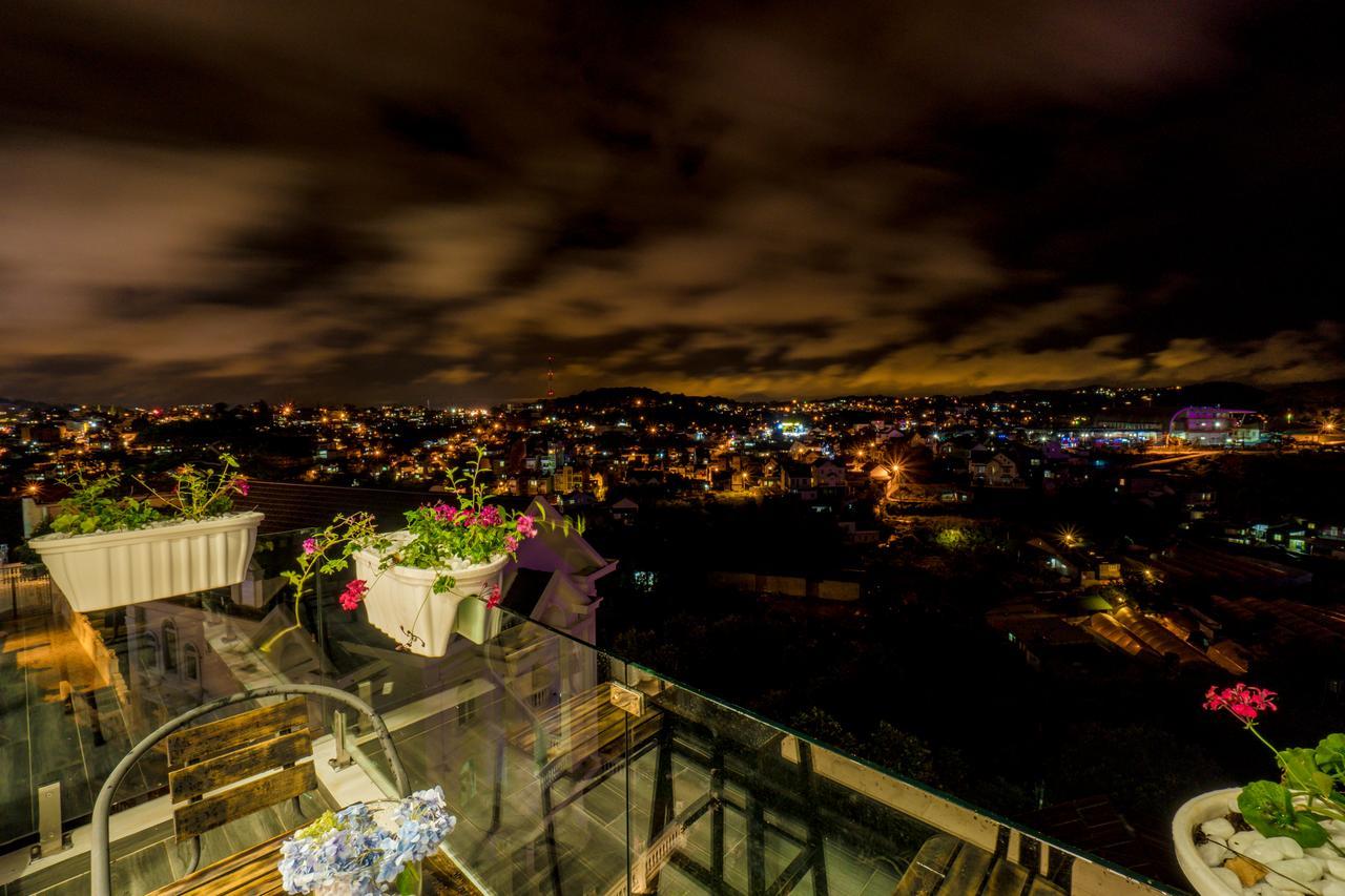 Dalat Home Exterior photo